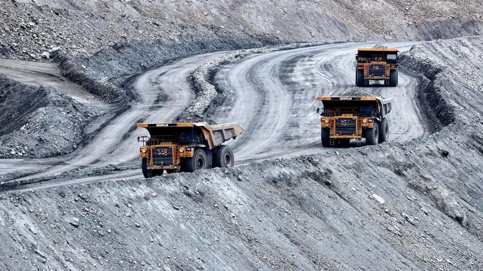 Site Hauling & Stockpile Sumatera